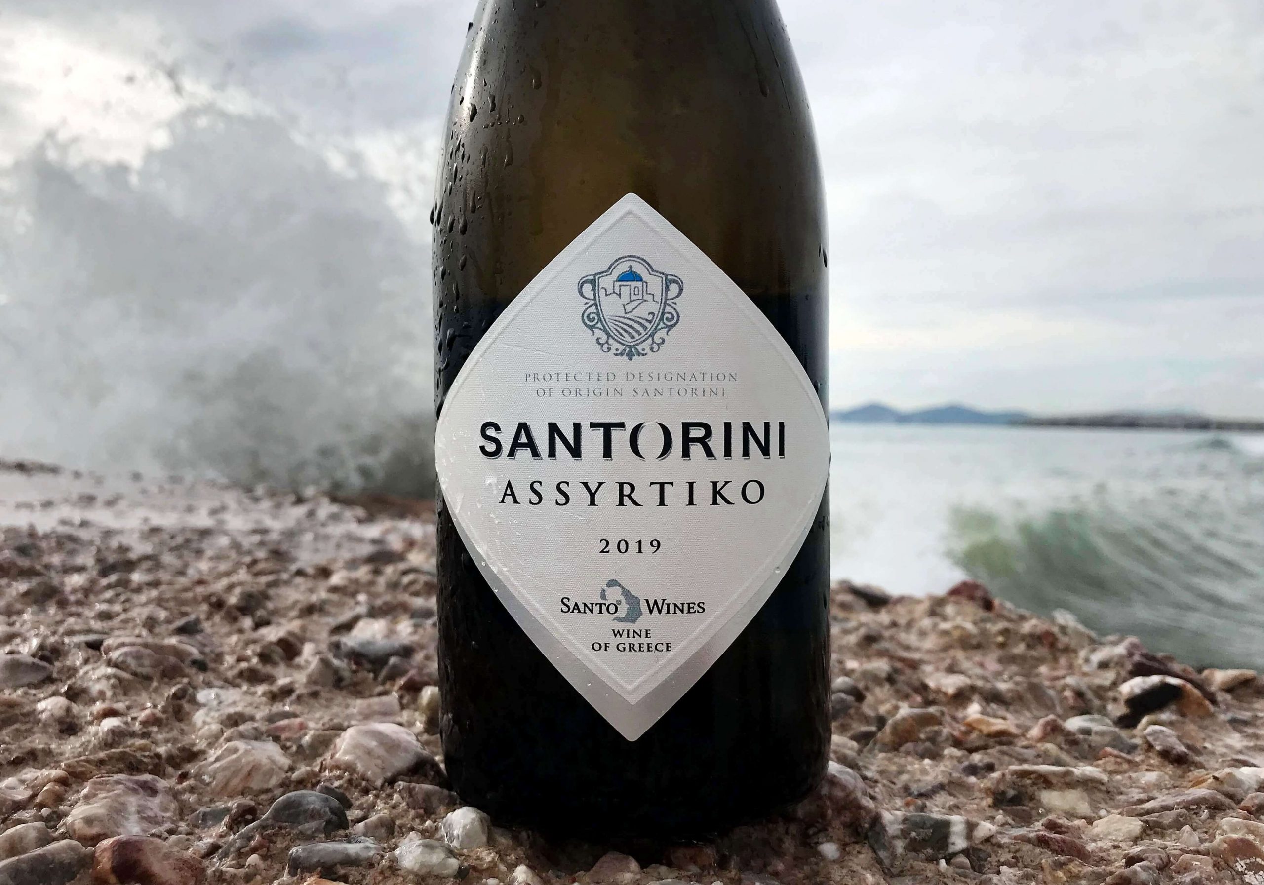 santo-wines-wine-taster